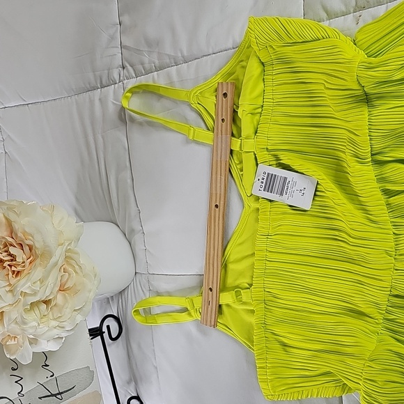 Torrid Maxi Sleeveless V-Neck Adjustable Spaghetti Straps Neon Green Dress. - Picture 12 of 16